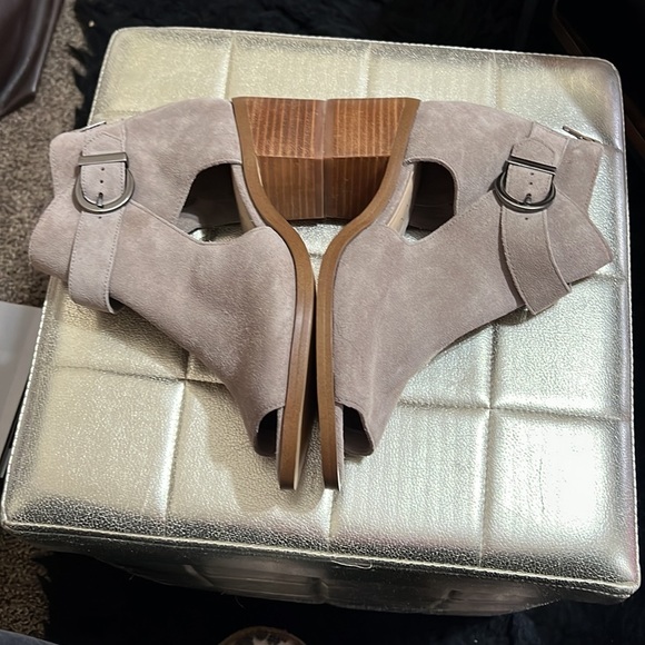 Sole Society heeled booties - Picture 6 of 13